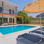 Vila Infinity Olive *