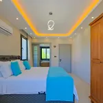 Infinity Olive Vila