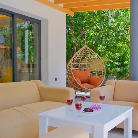 Infinity Olive Vila *